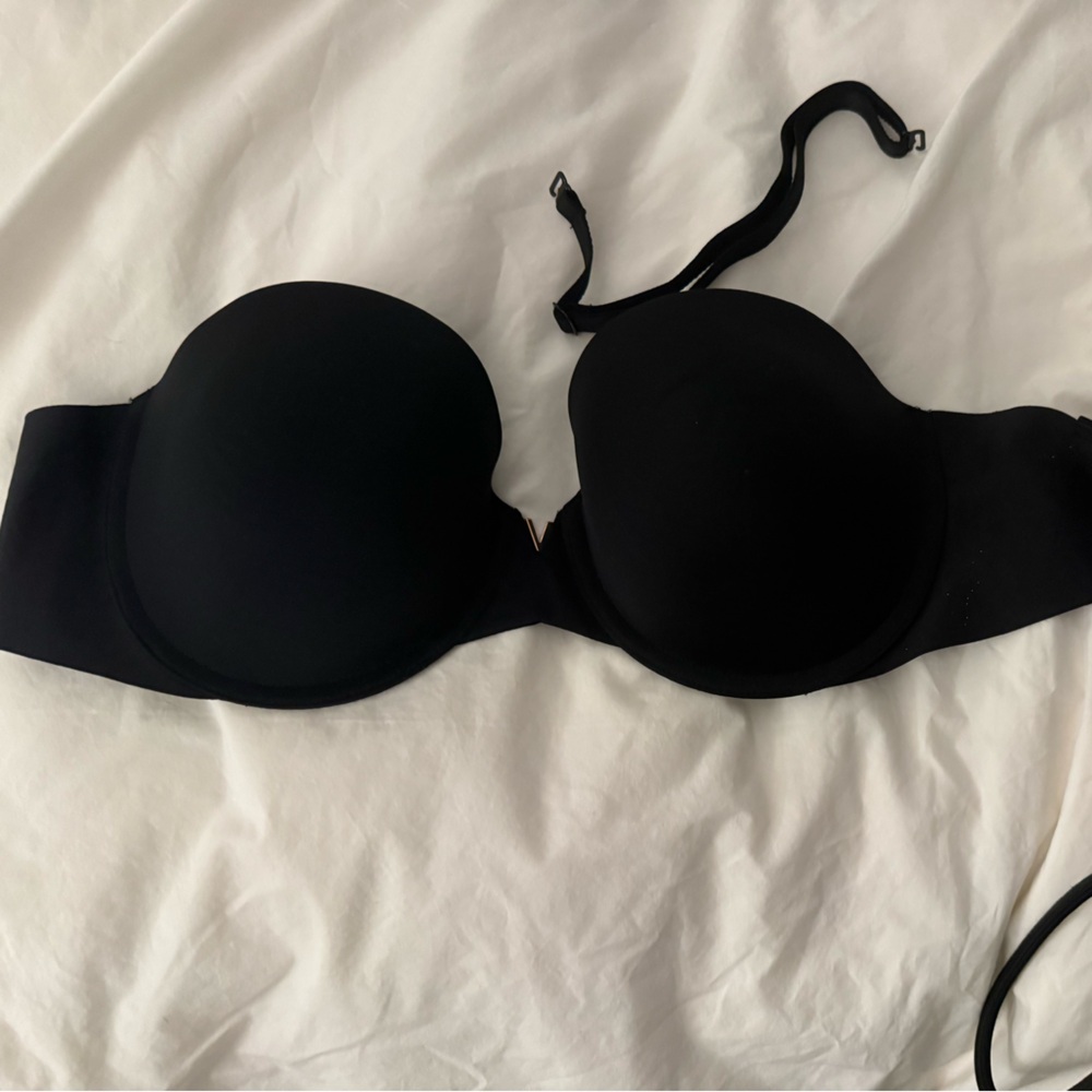 VS Strapless Bra